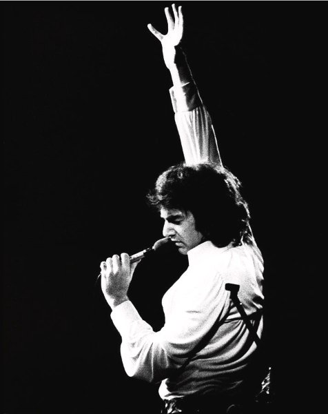 neil-diamond-1972-chris-walter.jpg